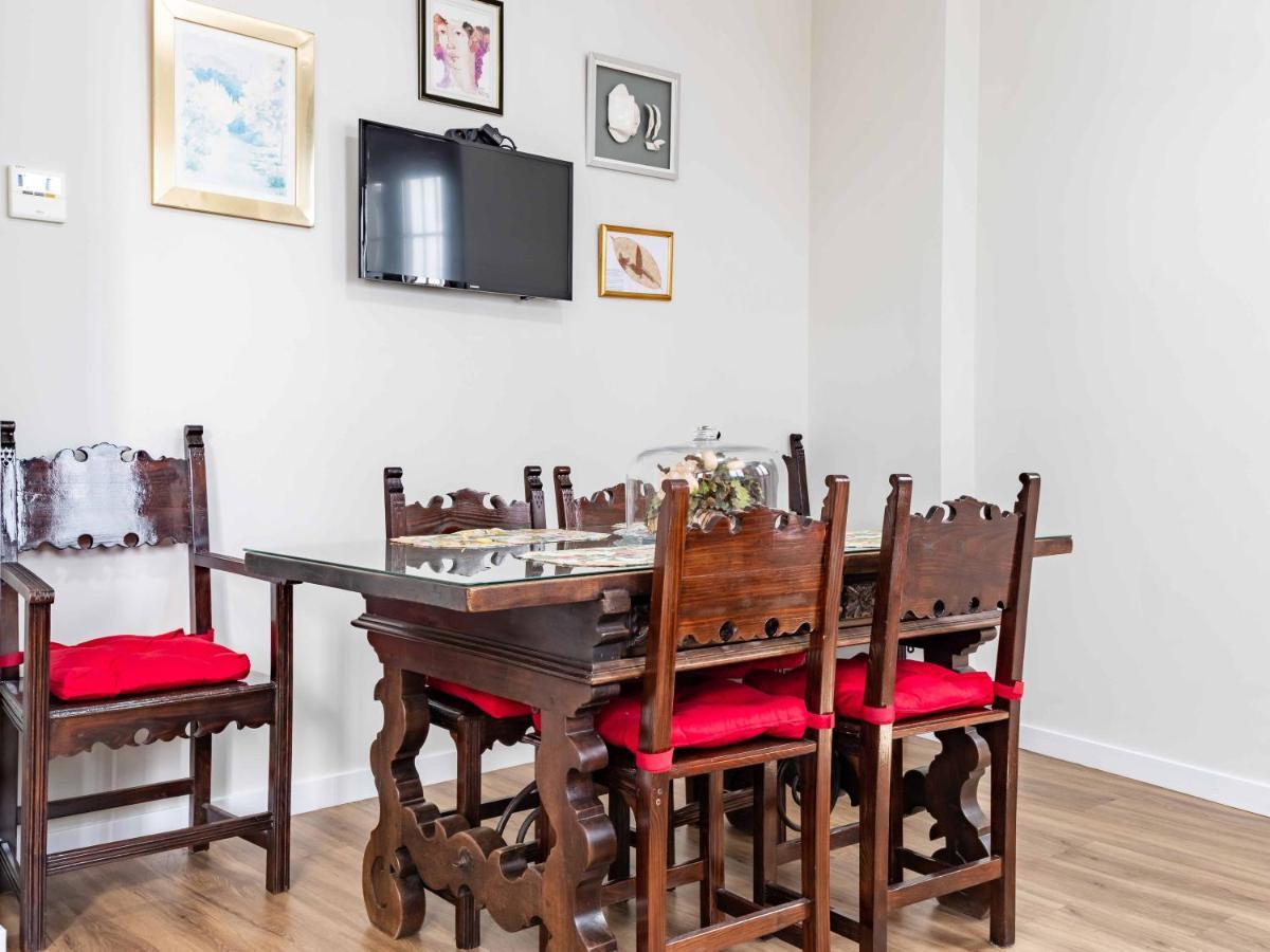 2 Bedrooms 2 Bathrooms - Triana- Sevilla Exteriör bild